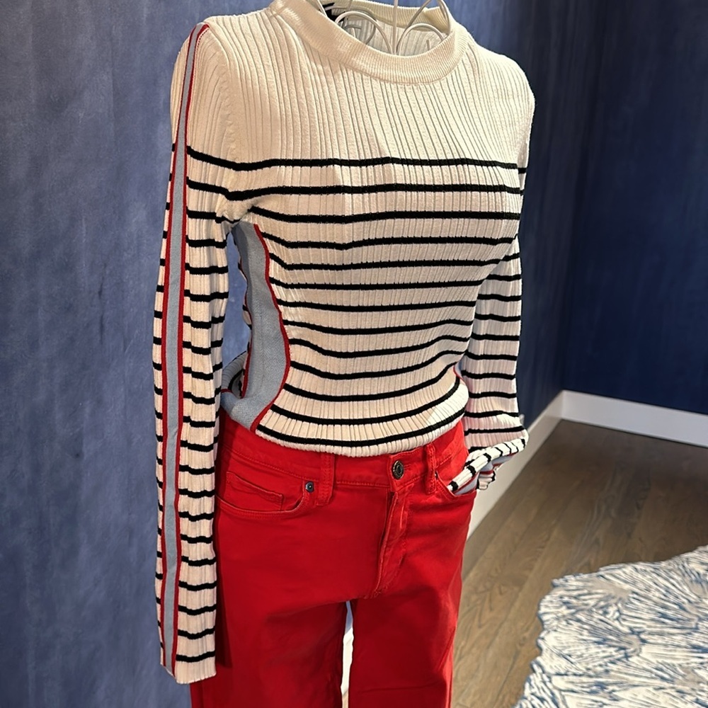 BANANA REPUBLIC red pants, size 27 - Picture 3 of 6
